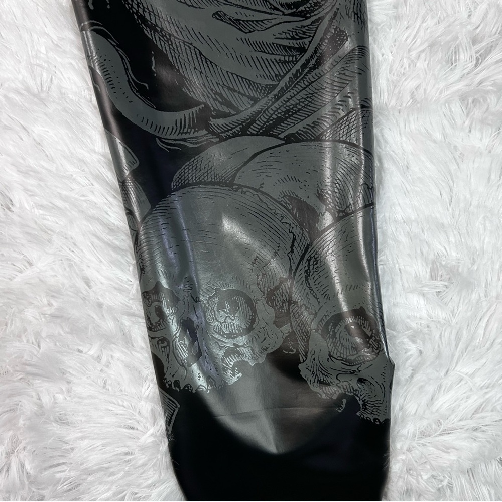 Dark Forces Leggings - Picture 8 of 9